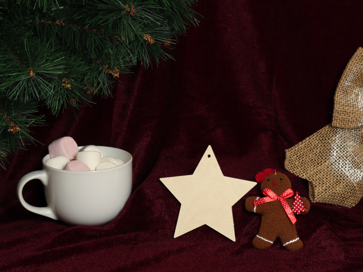 Étoile de Noël en bois à suspendre de 12 × 12 cm en contreplaqué de 4 mm