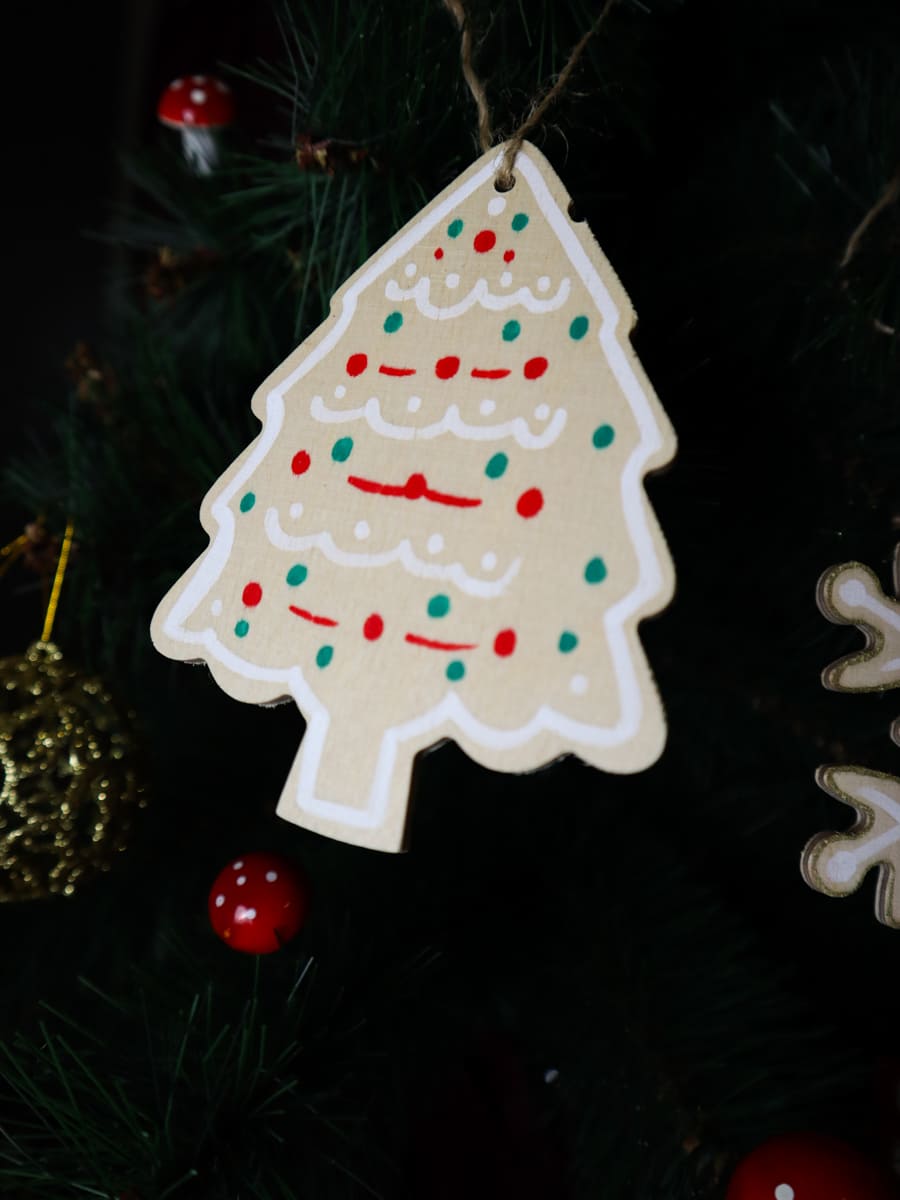 Sapin de Noël en bois à suspendre de 12 × 9 cm en contreplaqué de 4 mm